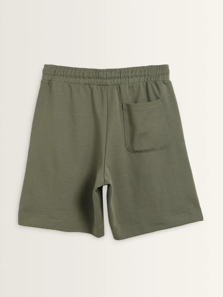 Studiofit Olive Relaxed Fit Mid Rise Shorts