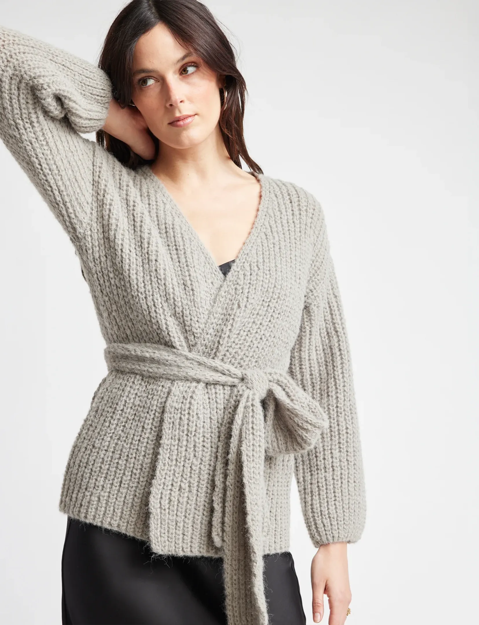 Tillie Cardigan, Dolphin